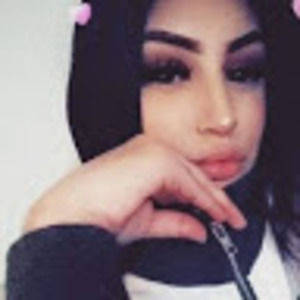 Meet your Posher, Raquel